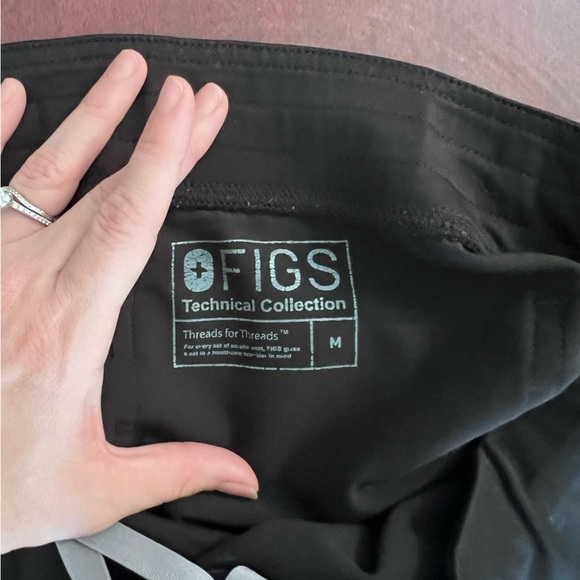 Figs Black Women's Scrubs with Light Gray Drawstring - Picture 3 of 5